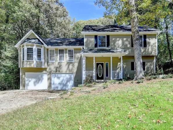 6168 Emerald Springs Way SE, Acworth, GA 30102