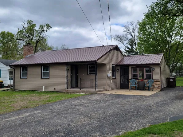 8032 Ravere St, Machesney Park, IL 61115