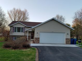 1948 Woodgate Ln, Mosinee, WI 54455