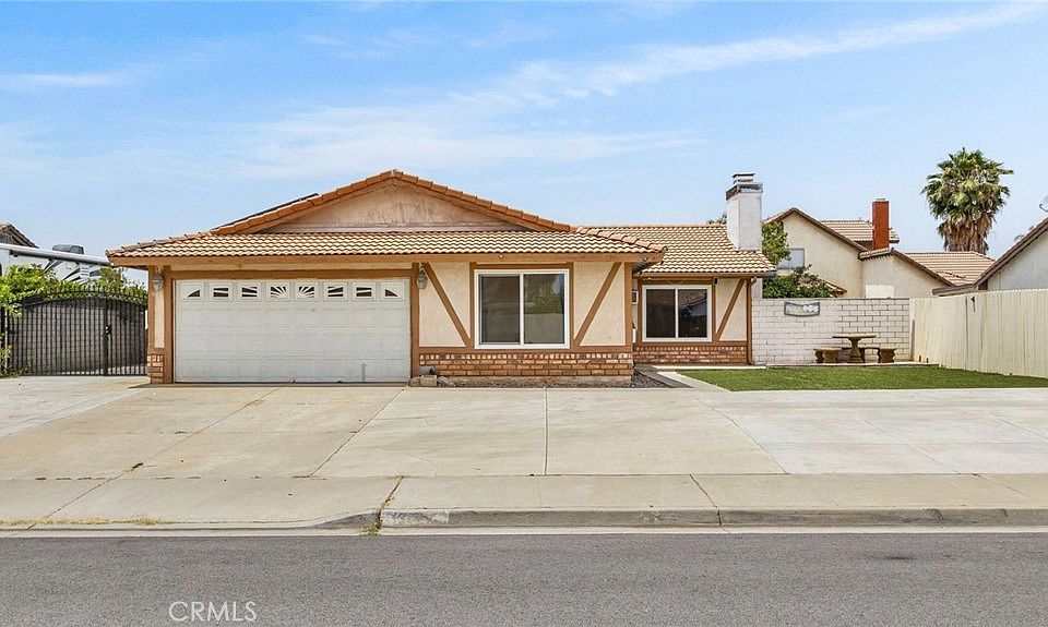 1st image of 13067 Alexis Dr