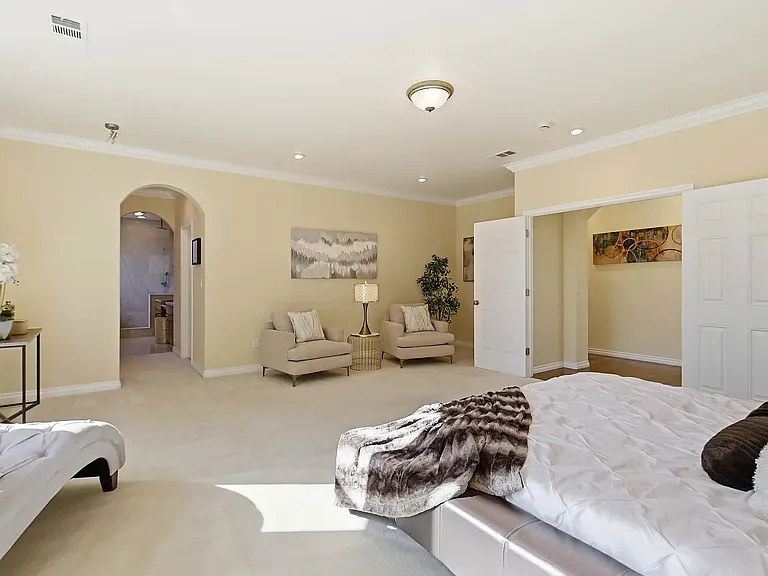 1352 S Stelling Rd — Photo 11
