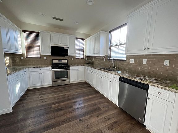 2nd image of 3460 E Santa Clara Ln