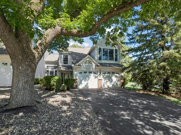 11081 Oregon Cir, Bloomington, MN 55438
