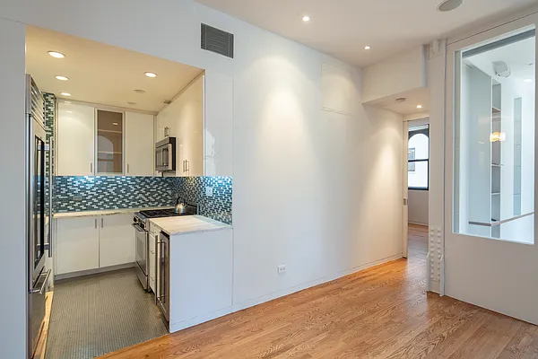 Sold by Brown Harris Stevens | media 15