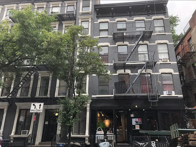 348 W 47th St #2A — Photo 5