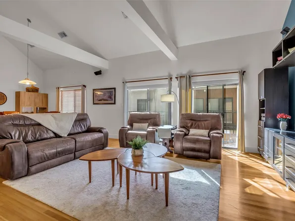 4405 Eigel St, Houston, TX 77007