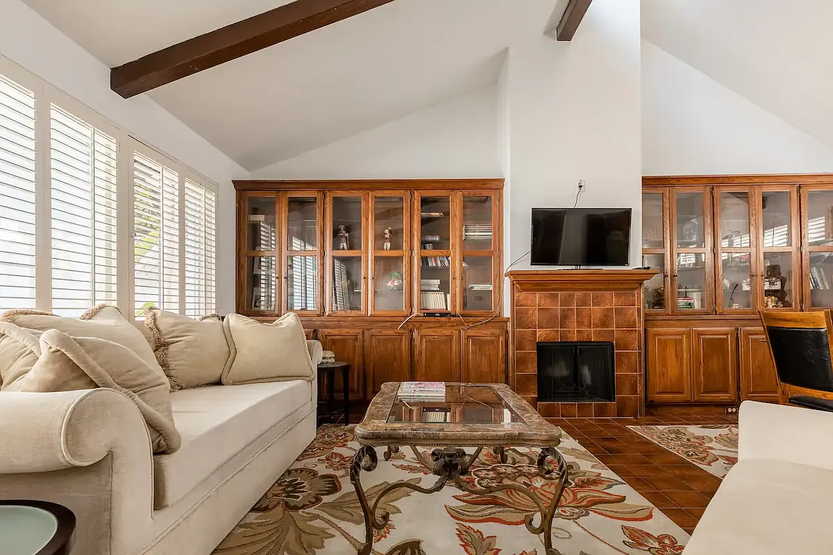 N Bedford Dr, Beverly Hills — Photo 1