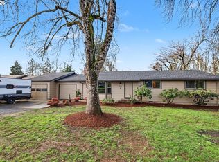 777 N 11th St, Cottage Grove, OR 97424