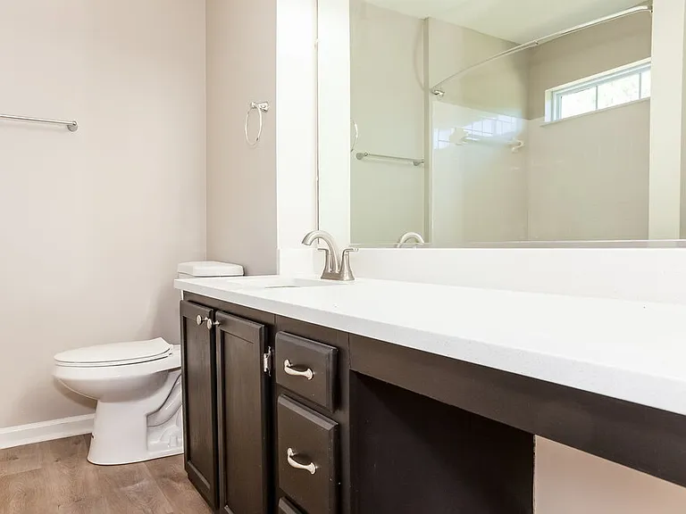 14049 Southbridge Forest Dr — Photo 10