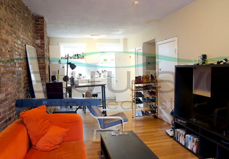 15 Garden St #4