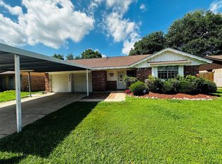 4711 Crepe Myrtle Ln, Pasadena, TX 77505