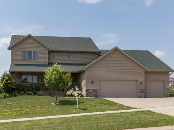 1833 Shannon Oaks Blvd NE, Rochester, MN 55906