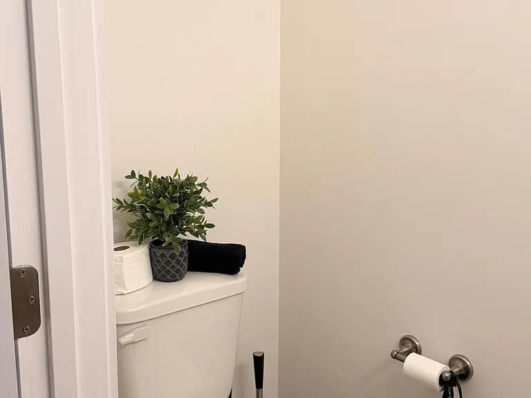 2420 Danilynn Dr — Photo 11