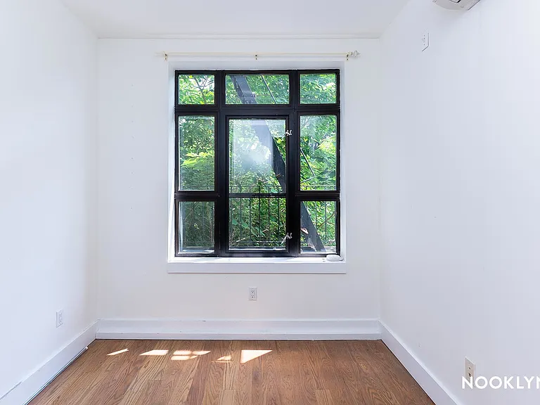 820 Saint Johns Pl #4A — Photo 6
