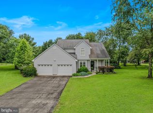 16 Stormfield Dr W, Martinsburg, WV