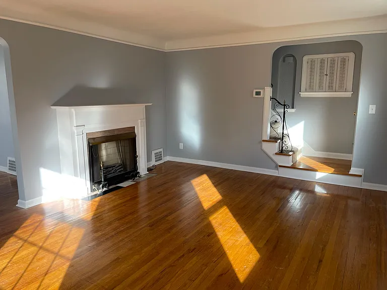 7083 Parma Park Blvd — Photo 17