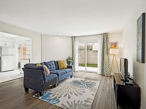4th image of 839 Dublin Dr #2