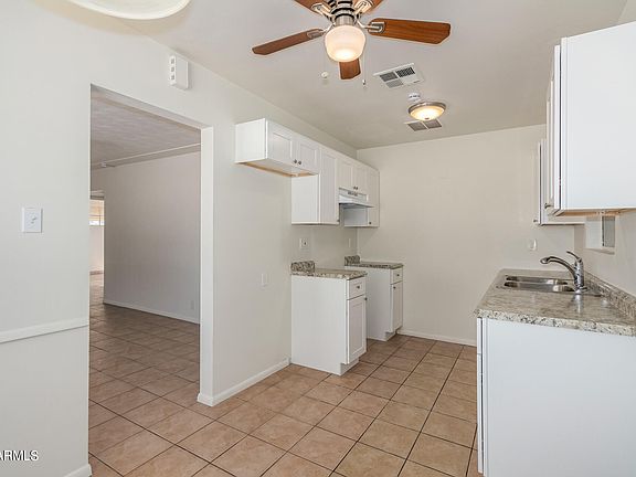5th image of 4301 W CLARENDON Avenue
