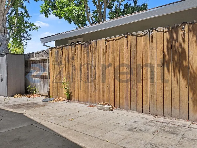 691 Cutting Way — Photo 52