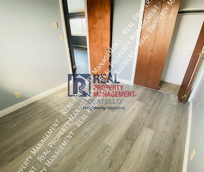 951 Renee Ave — Photo 9