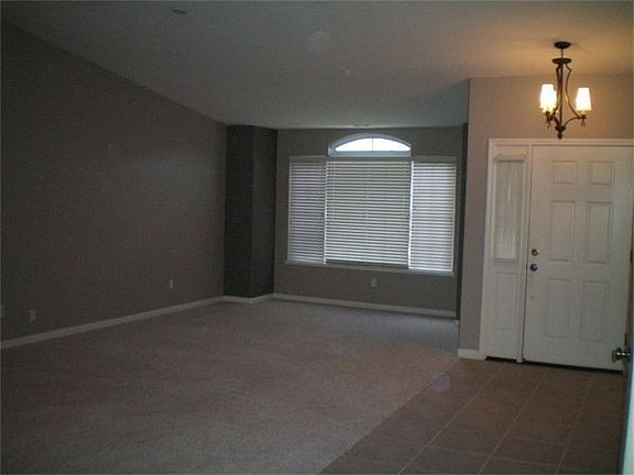 2nd image of 1614 Queensland Ave