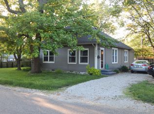 325 W Harrison Ave, Charleston, IL