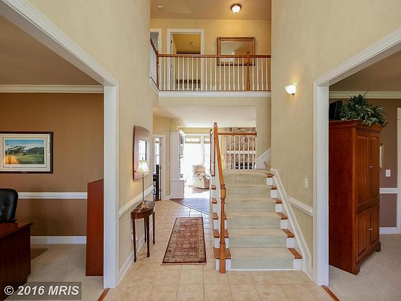 2 story open foyer
