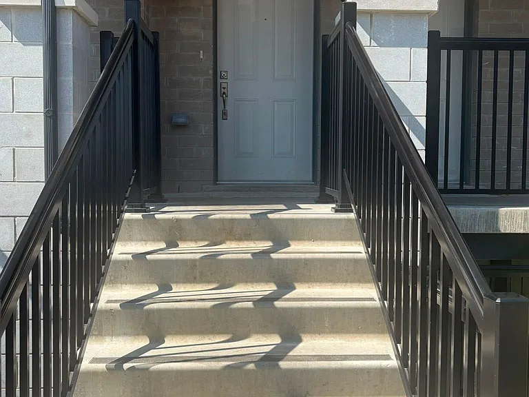 25 Isherwood Ave #A7 — Photo 2