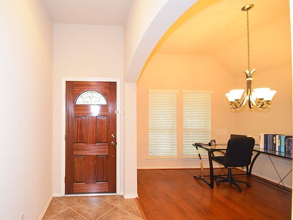 4th image of 4202 Longmont Hills Ln