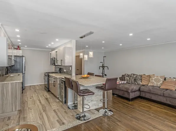 212-30 23rd Ave APT 4K, Queens, NY 11360