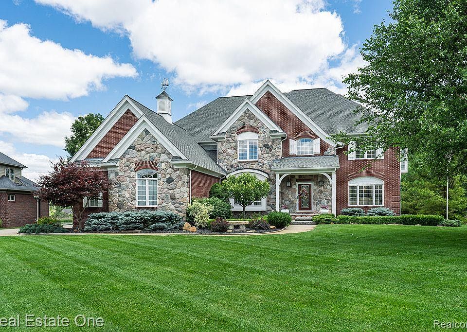 1st image of 2551 Pebble Beach Dr