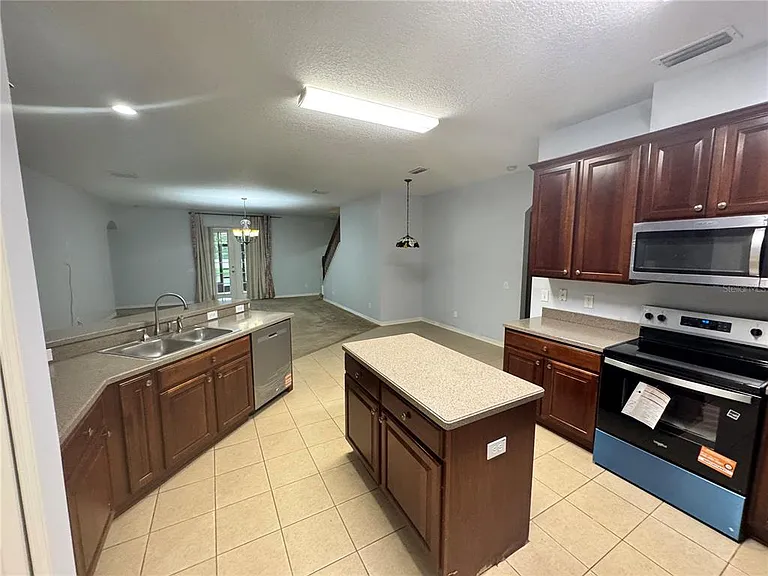 6823 Green Heron Dr — Photo 21
