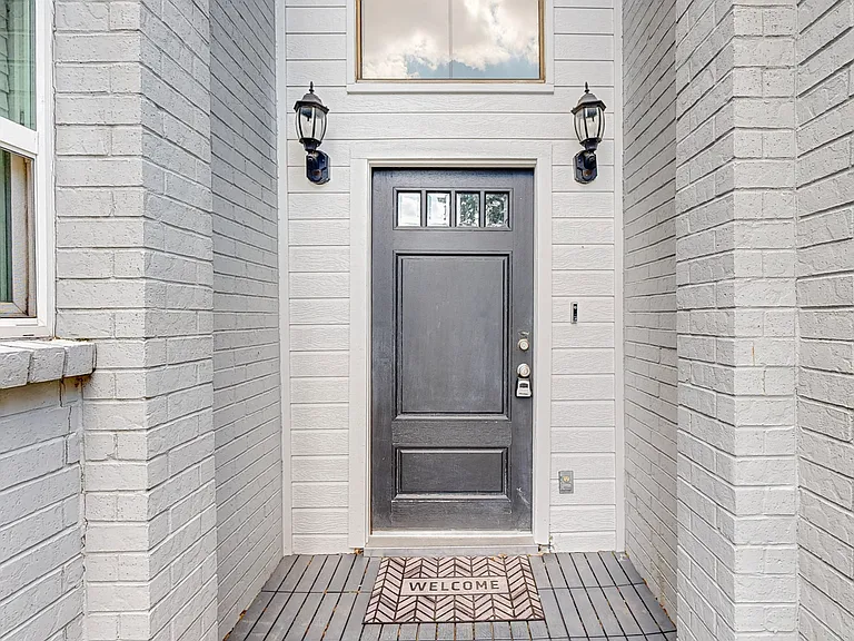 4017 La Costa Ct — Photo 2