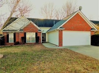 1009 Cranston Crossing Pl, Indian Trail, NC 28079