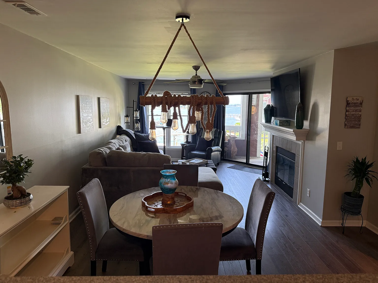 3 bed, 1186 sqft, $3,300 — Photo 4