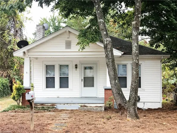 2613 W Court St, Greensboro, NC 27407