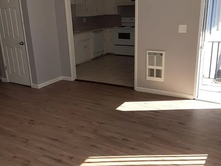 132 E Morris Ave — Photo 10