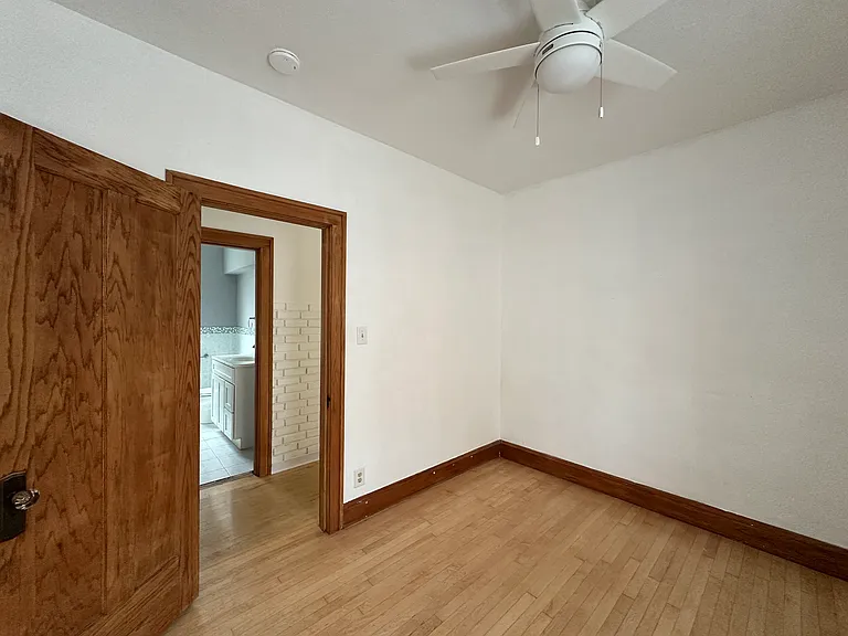 2116 Gunderson Ave #2 — Photo 10