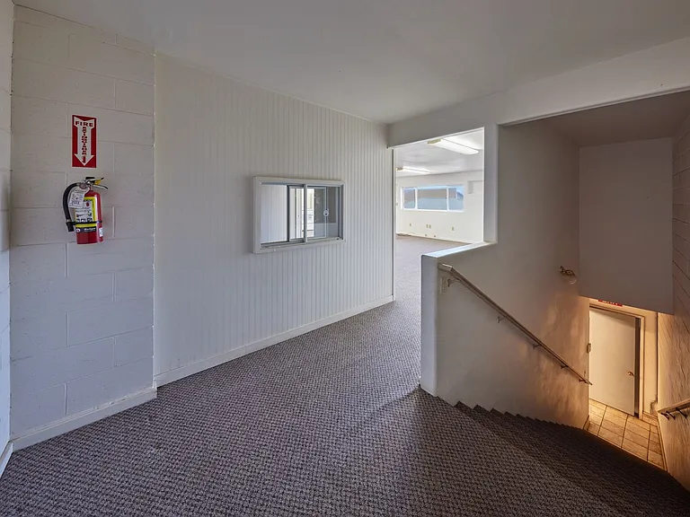 1955 E Vineyard St — Photo 18