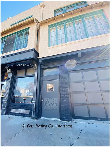107 W Main St Photo 1