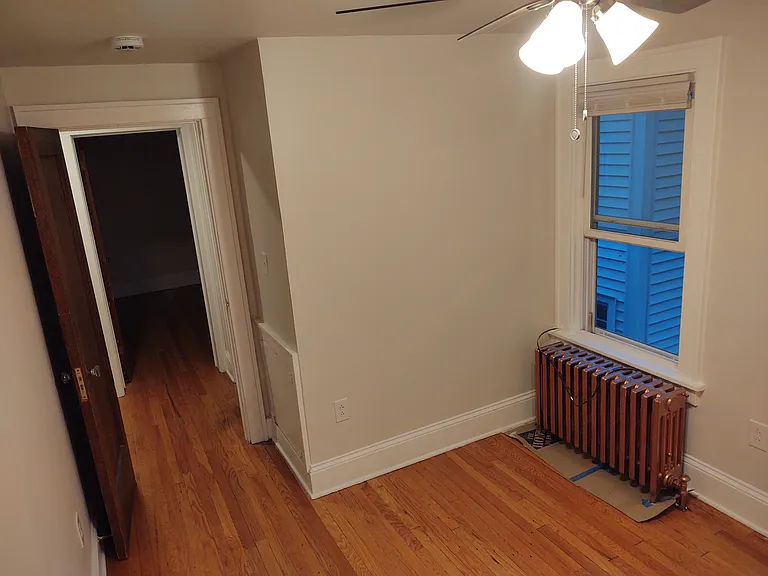 224 S Allen St — Photo 31