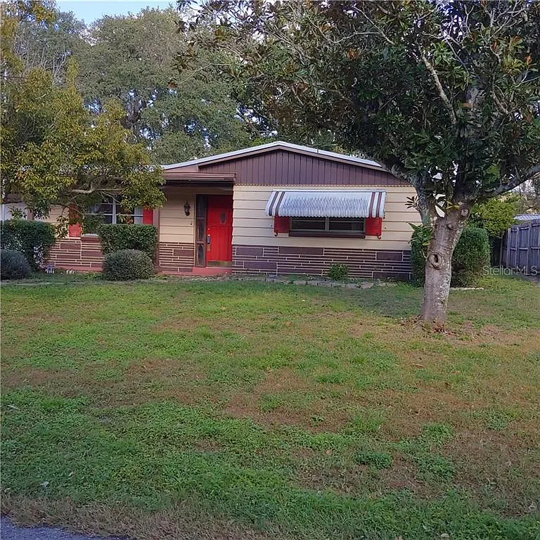 2 bed, 1024 sqft, $1,600 — Photo 1