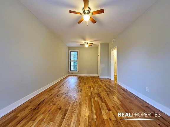 3rd image of 639 W Oakdale Ave APT 4
