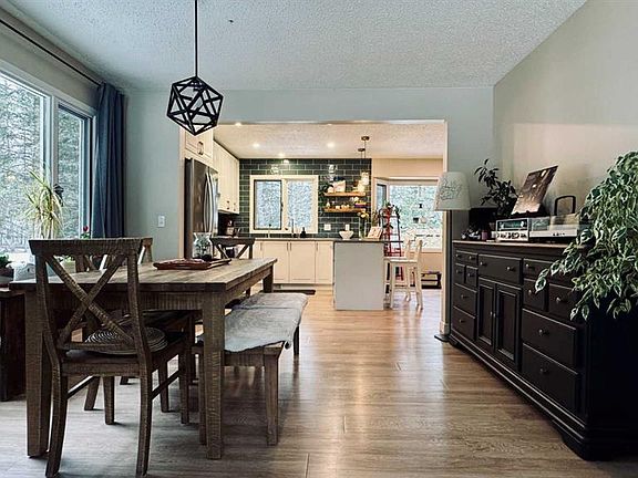 3rd image of 63 E Wolf Dr