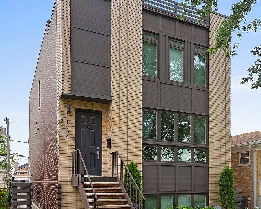 1st image of 1934 N 74th Ct