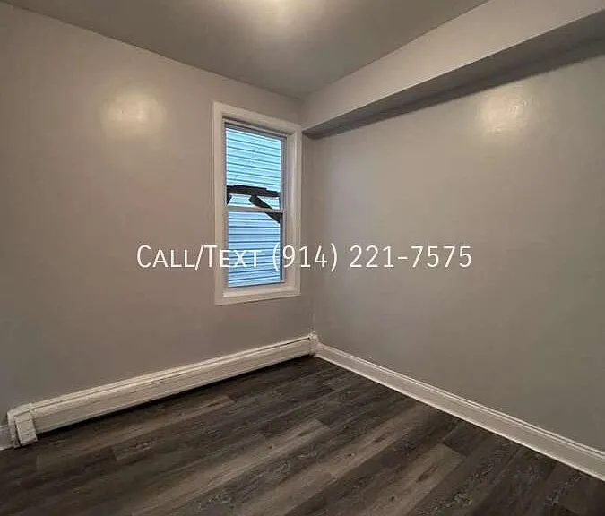 162 Linden St — Photo 1