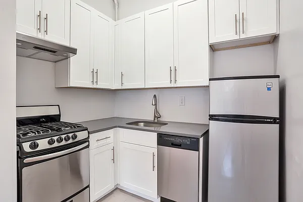 Rented by Douglas Elliman | media 3