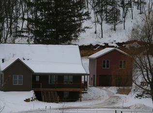 2971 Hunter Hollow Rd, Dodgeville, WI 53533