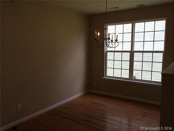 4th image of 7426 Abigail Glen Dr