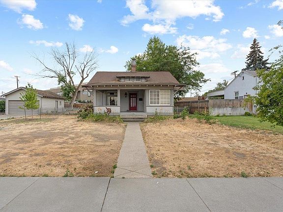 2nd image of 1017 W Kennewick Ave